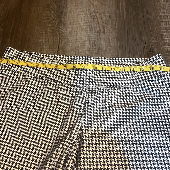 Lands' End womens sz large petite Blue & Ivory Herringbone Pull-on Waist Pants - Picture 4 of 7